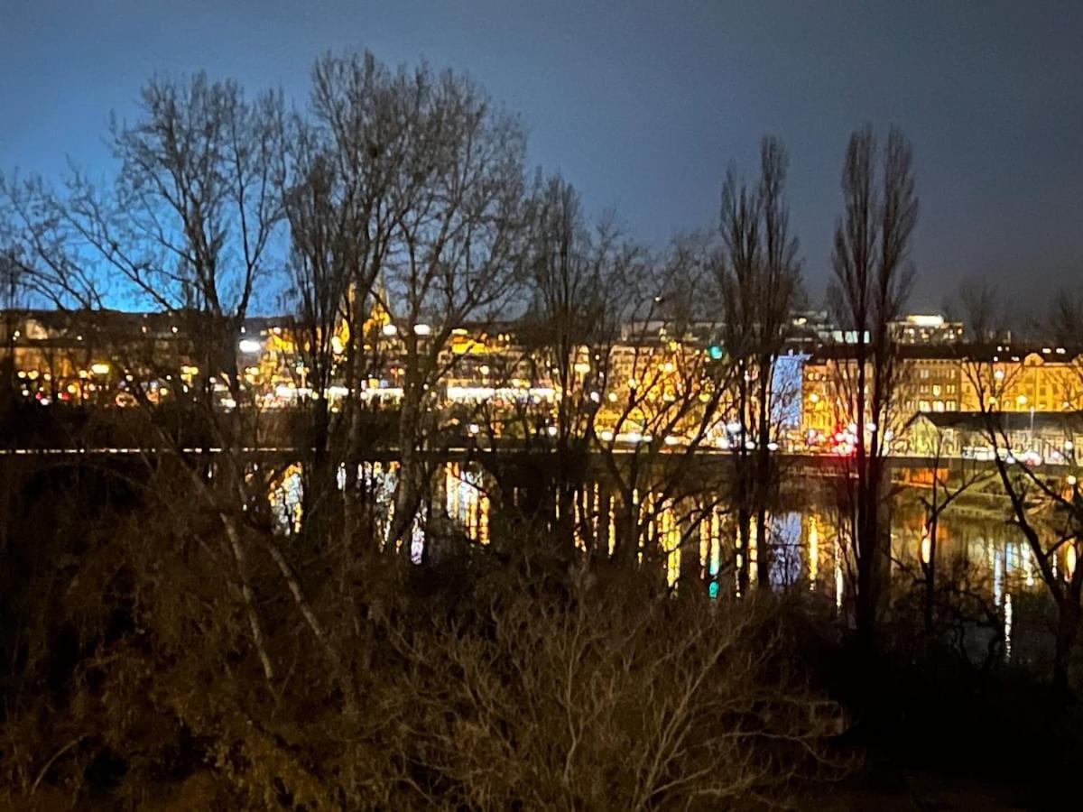 Vltava River Apartment